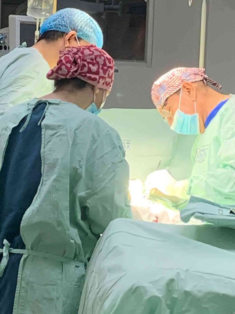 Urólogo Cirujano en Colombia​
